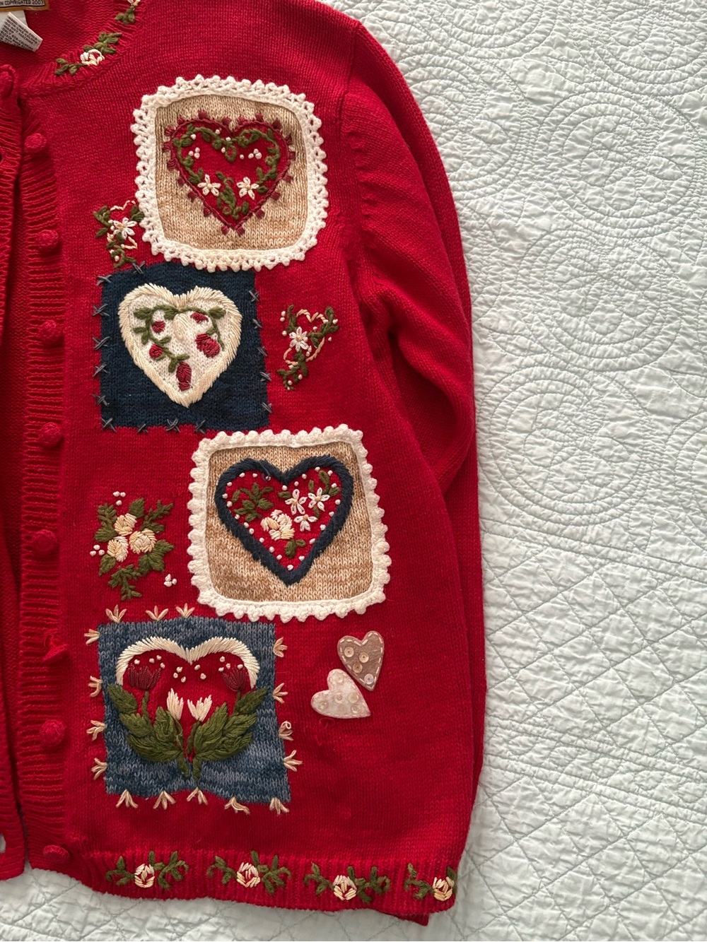 Vintage Heirloom Collectibles hand embroidered hearts cardigan. Size large. - Picture 3 of 11